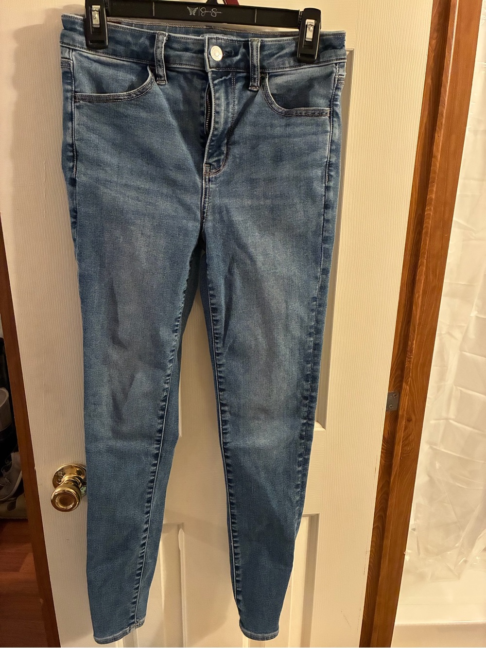American Eagle Outfitters Women's Medium Blue high rise begging